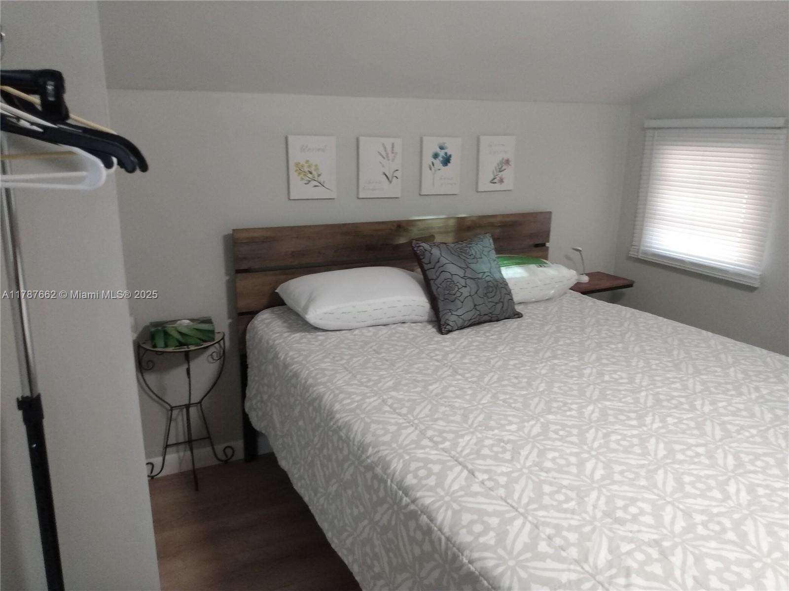 LONG KEY PROJ PROP LINE S - Residential