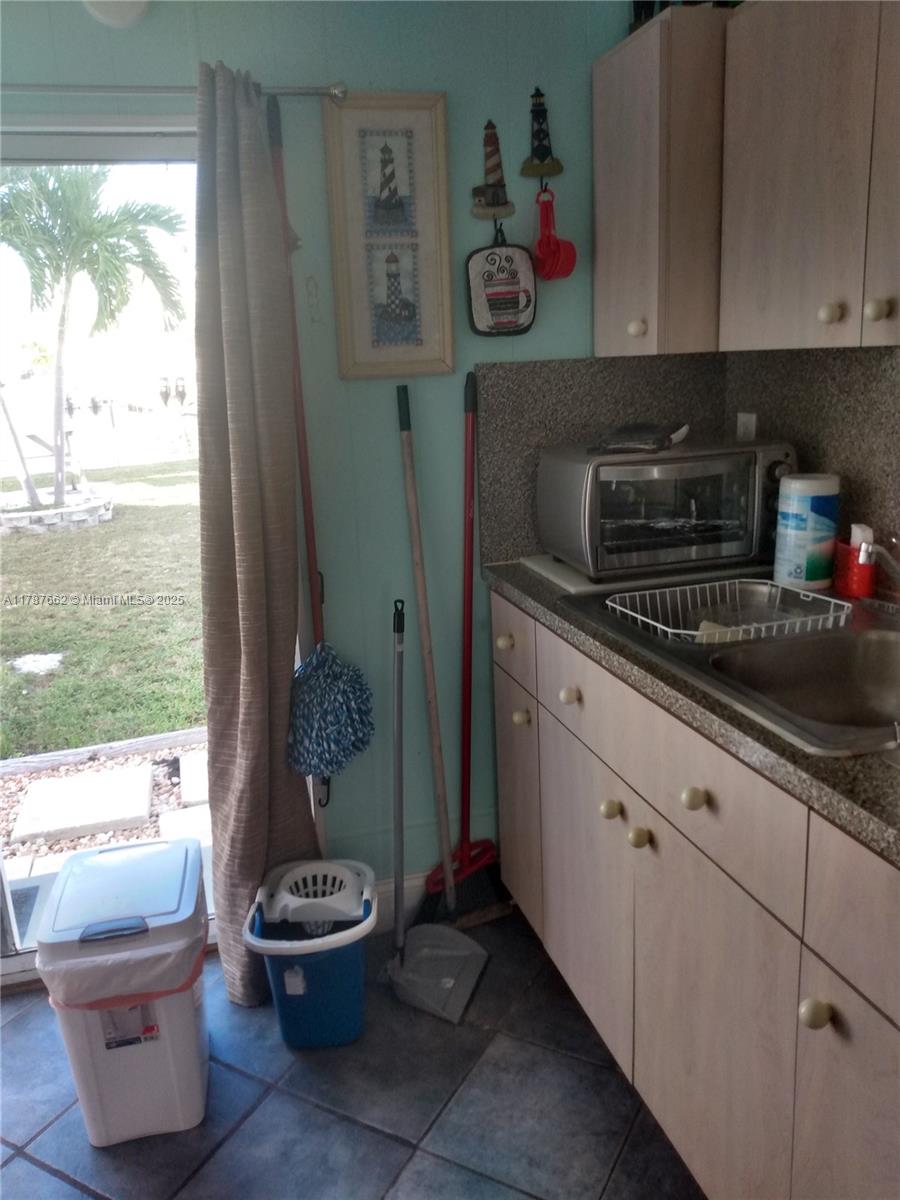 LONG KEY PROJ PROP LINE S - Residential