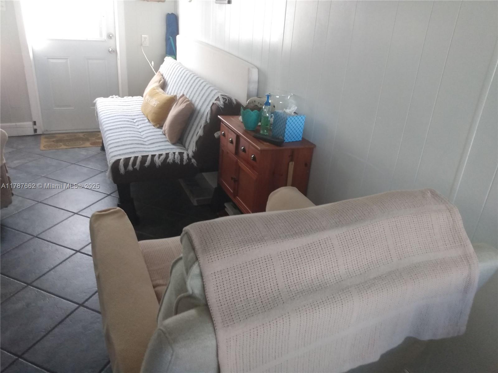 LONG KEY PROJ PROP LINE S - Residential