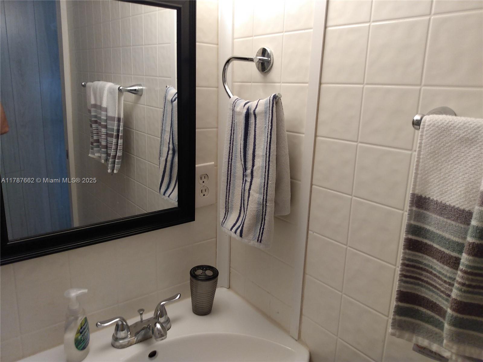 LONG KEY PROJ PROP LINE S - Residential