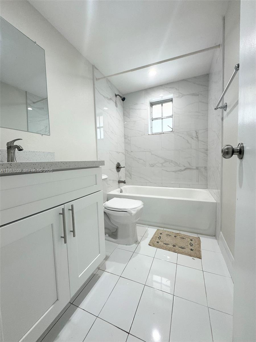 COURTYARDS AT KENDALL CON - Residential