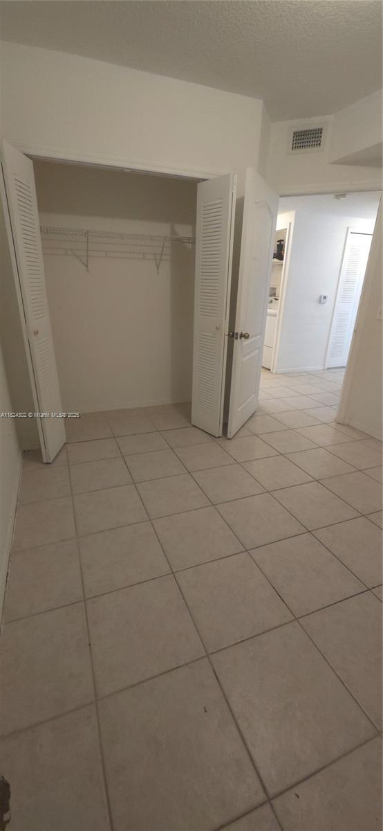 KEYSTONE COURTS CONDO - Residential Lease