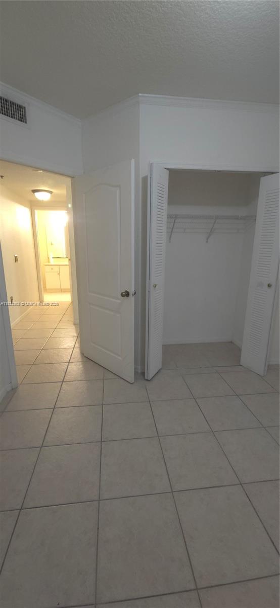 KEYSTONE COURTS CONDO - Residential Lease