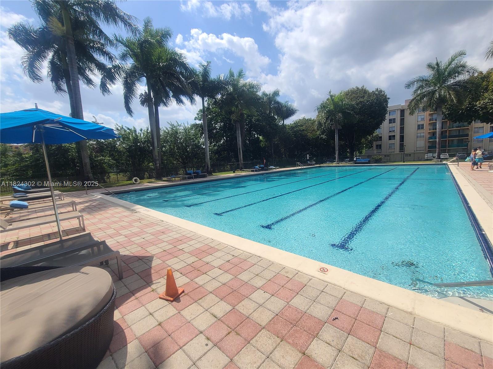 KEYSTONE COURTS CONDO - Residential Lease