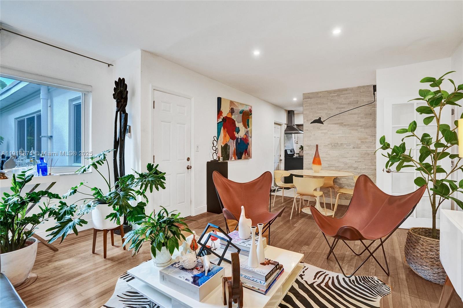 10076 E Bay Harbor Dr 76D