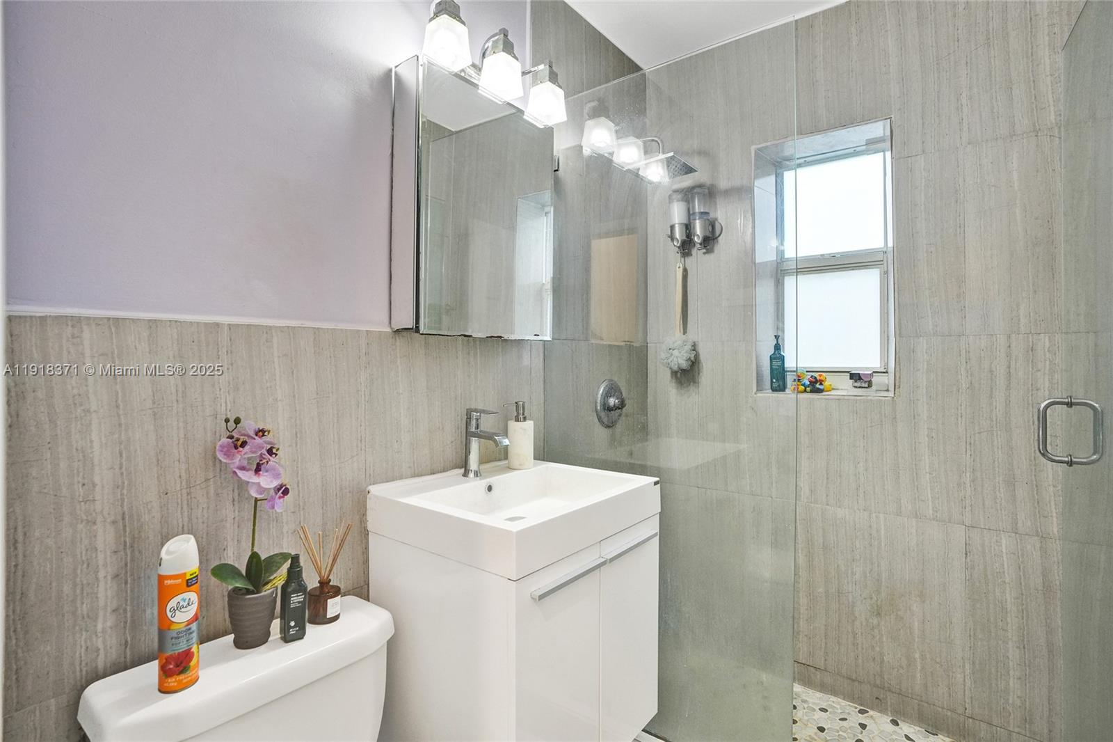 ANTHONY GARDENS CONDO - Residential