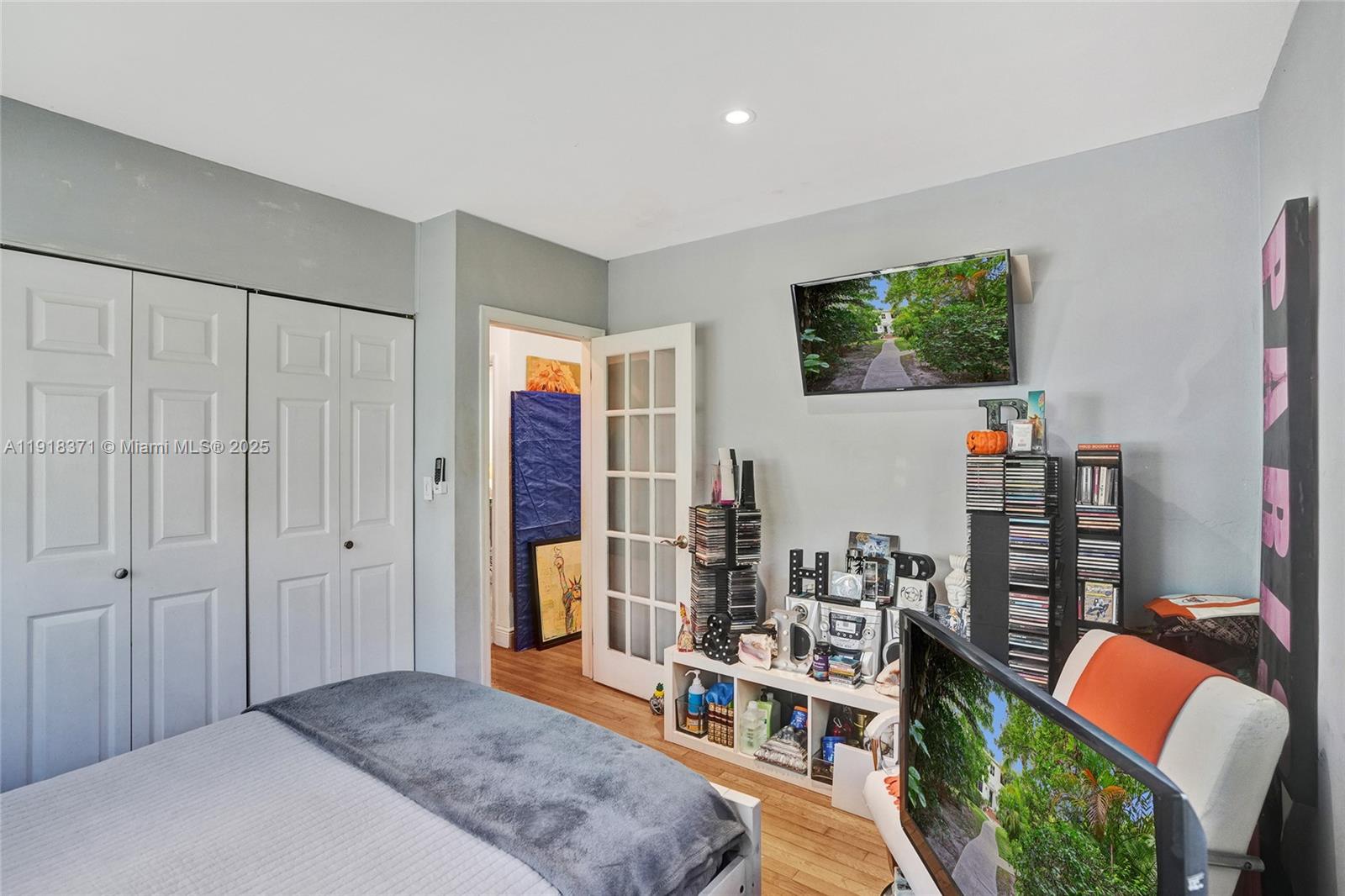 ANTHONY GARDENS CONDO - Residential