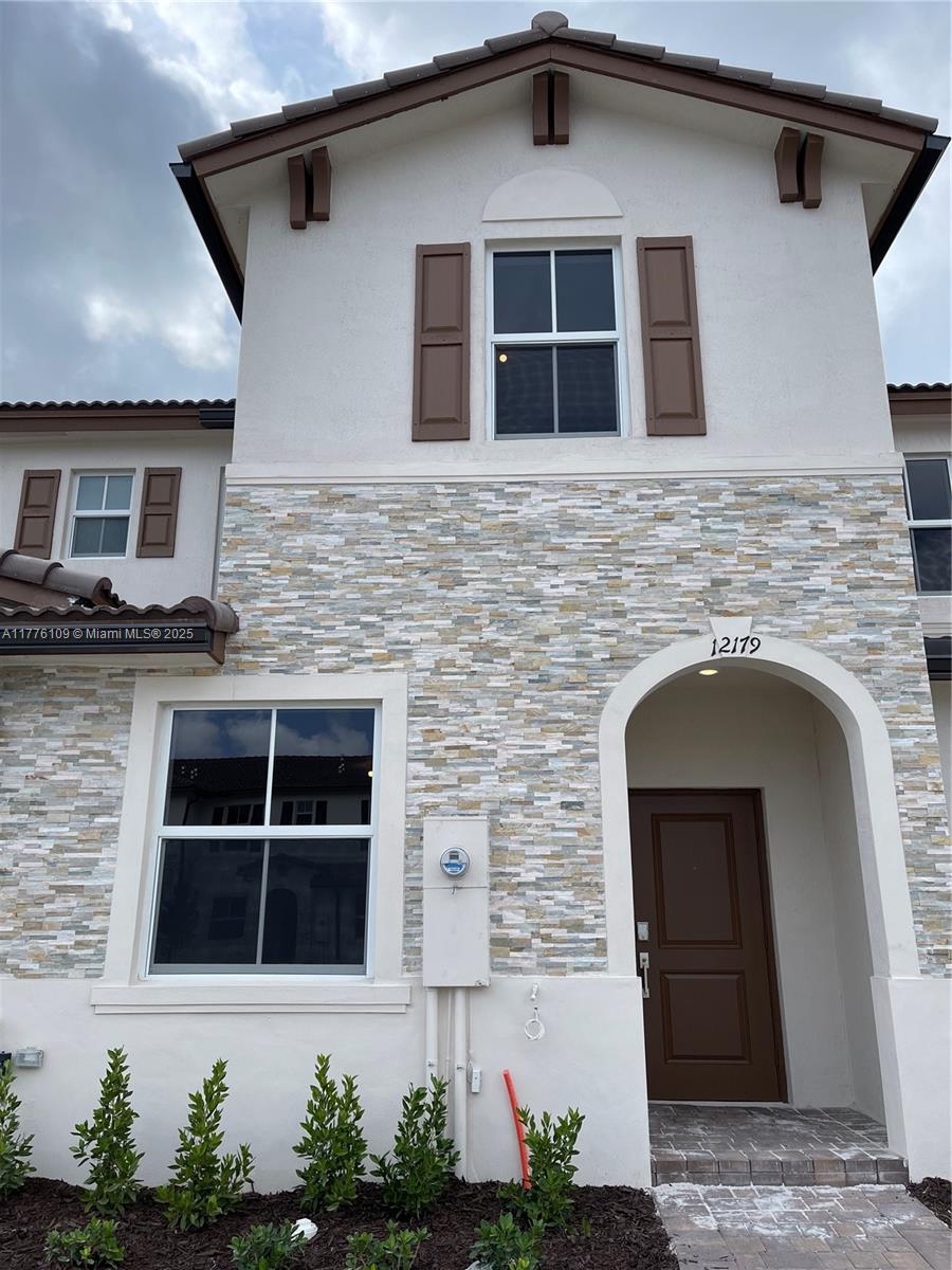WESTVIEW GARDENS APARTMEN - Residential