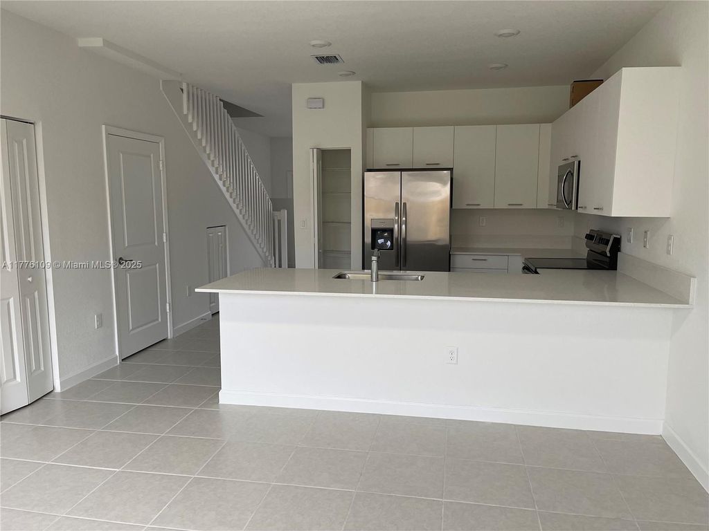 listing image 54