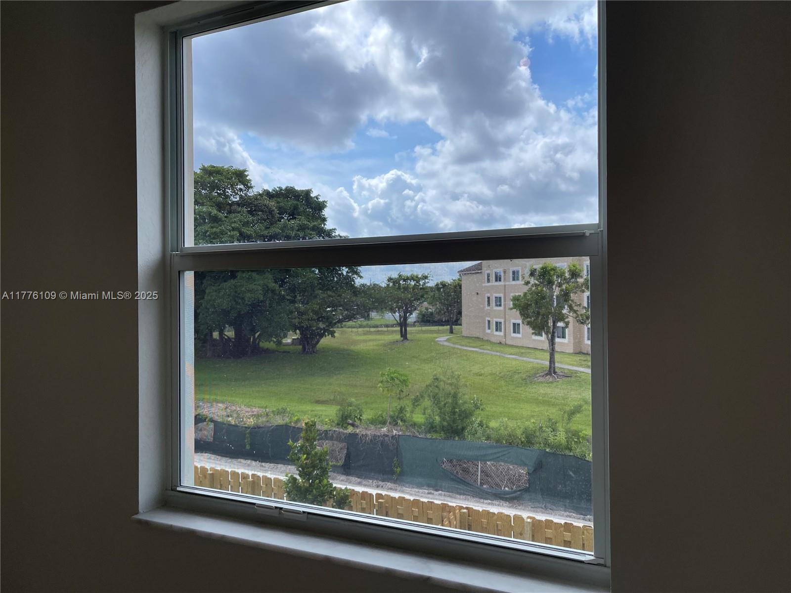 WESTVIEW GARDENS APARTMEN - Residential
