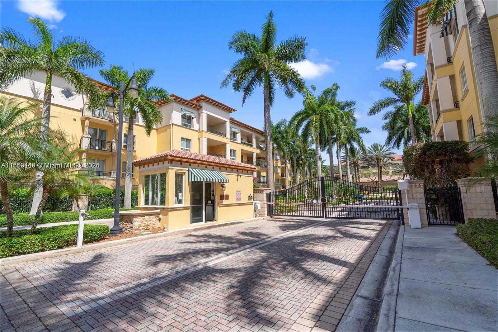 WESTON COMMONS - Residential