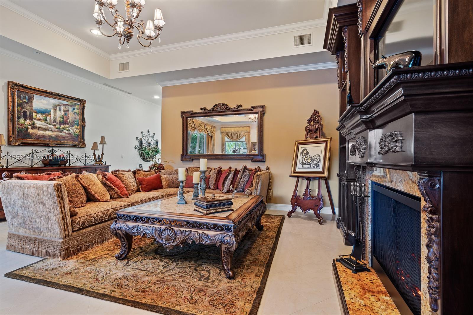 WESTON COMMONS - Residential