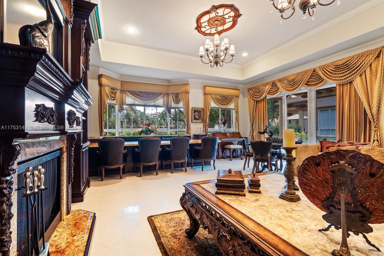WESTON COMMONS - Residential
