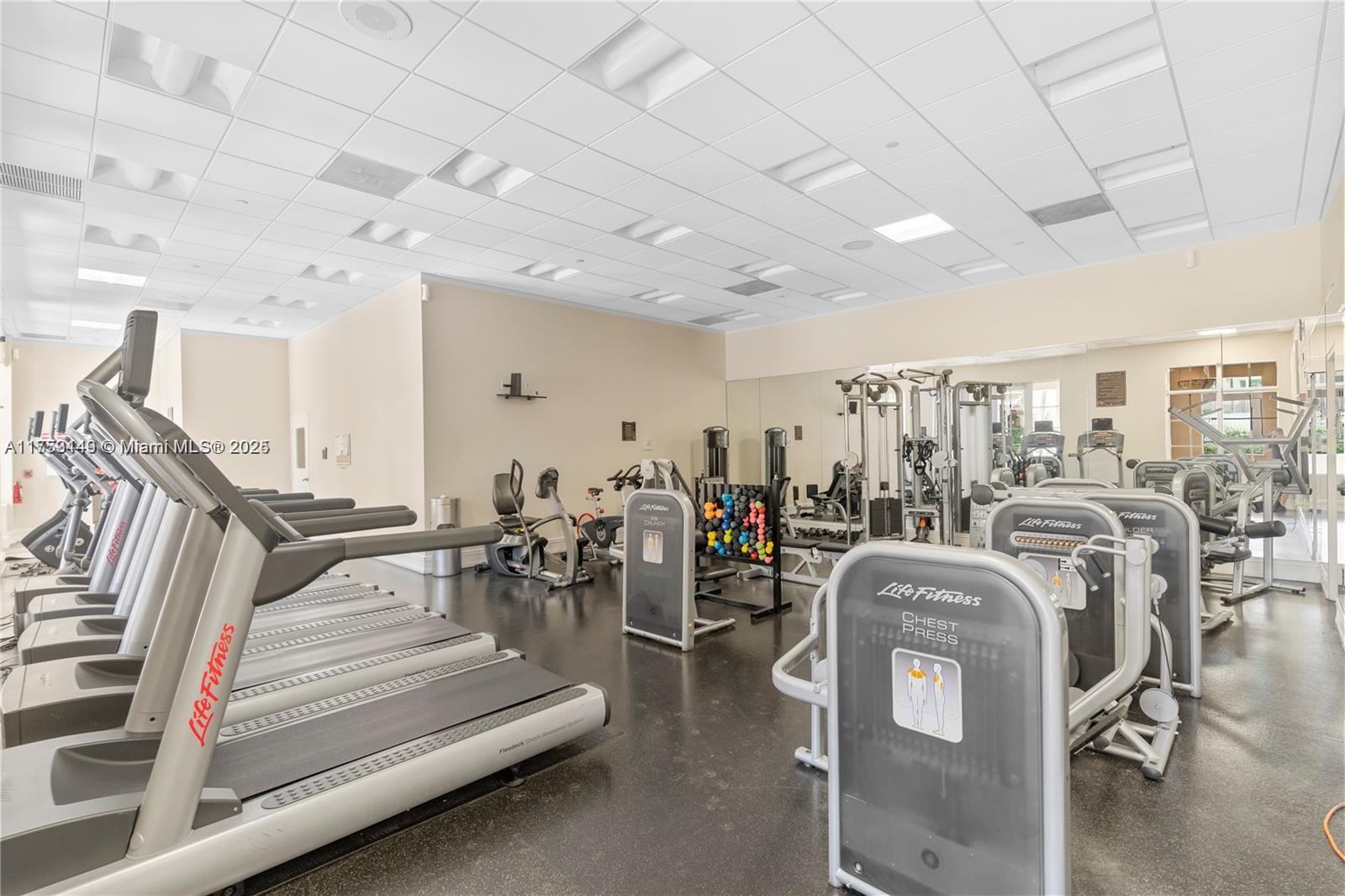 WESTON COMMONS - Residential