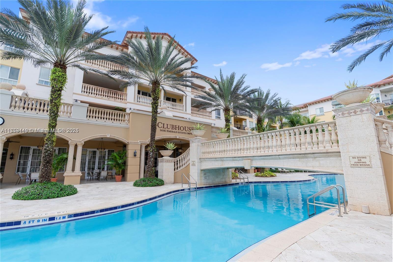 WESTON COMMONS - Residential