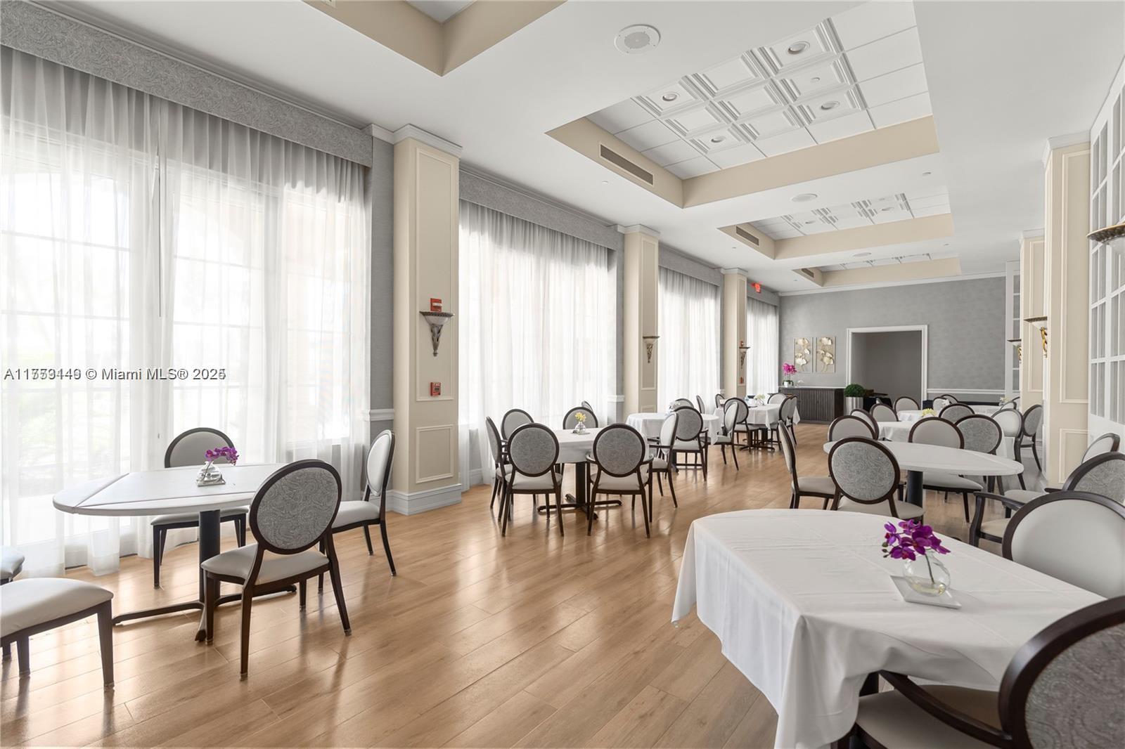 WESTON COMMONS - Residential
