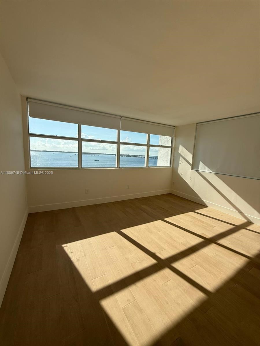 BAYSHORE PLACE CONDO - Residential Lease