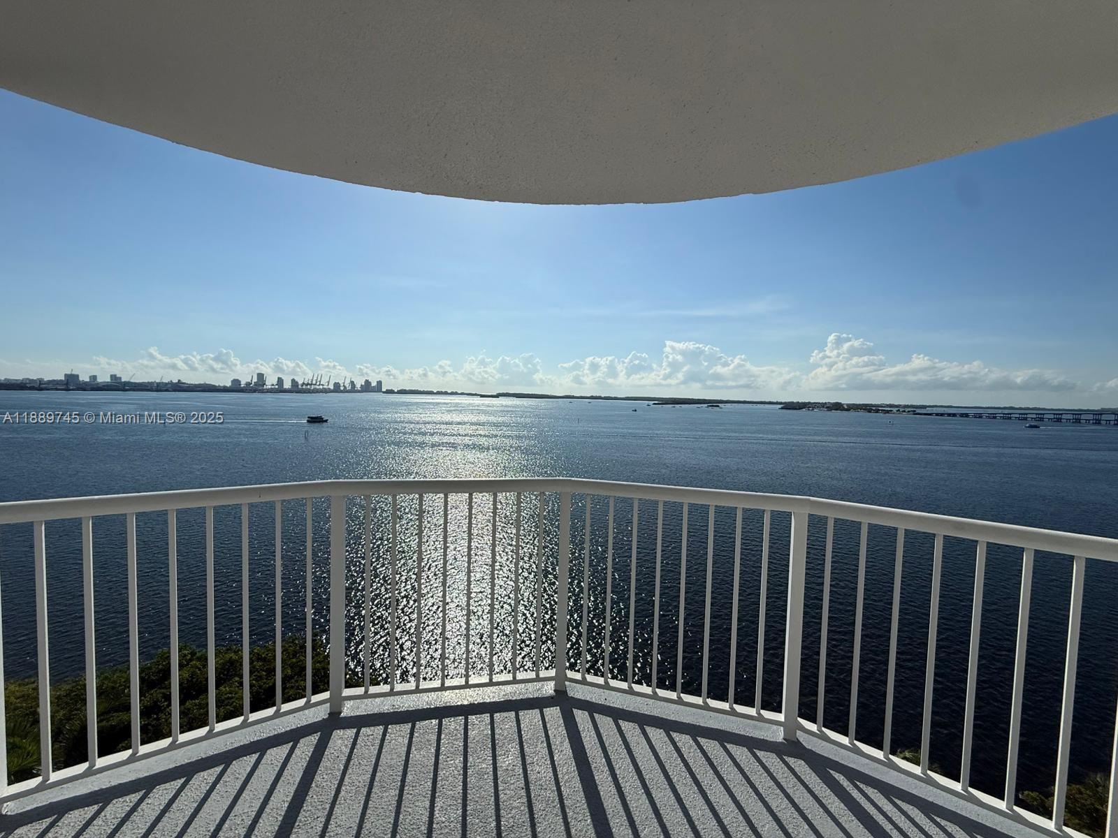 BAYSHORE PLACE CONDO - Residential Lease