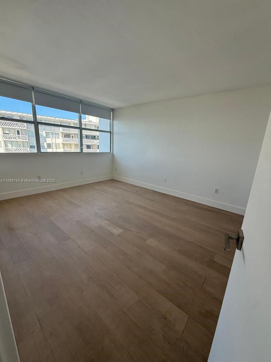 BAYSHORE PLACE CONDO - Residential Lease