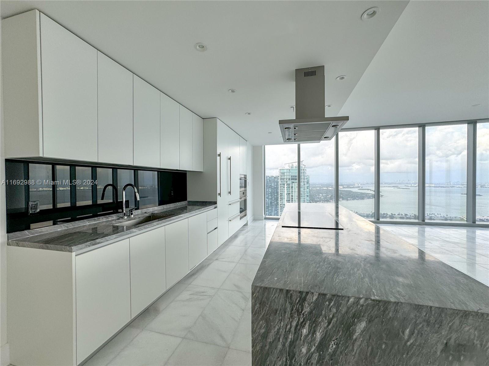 ESCOTTONIA PARK - Residential