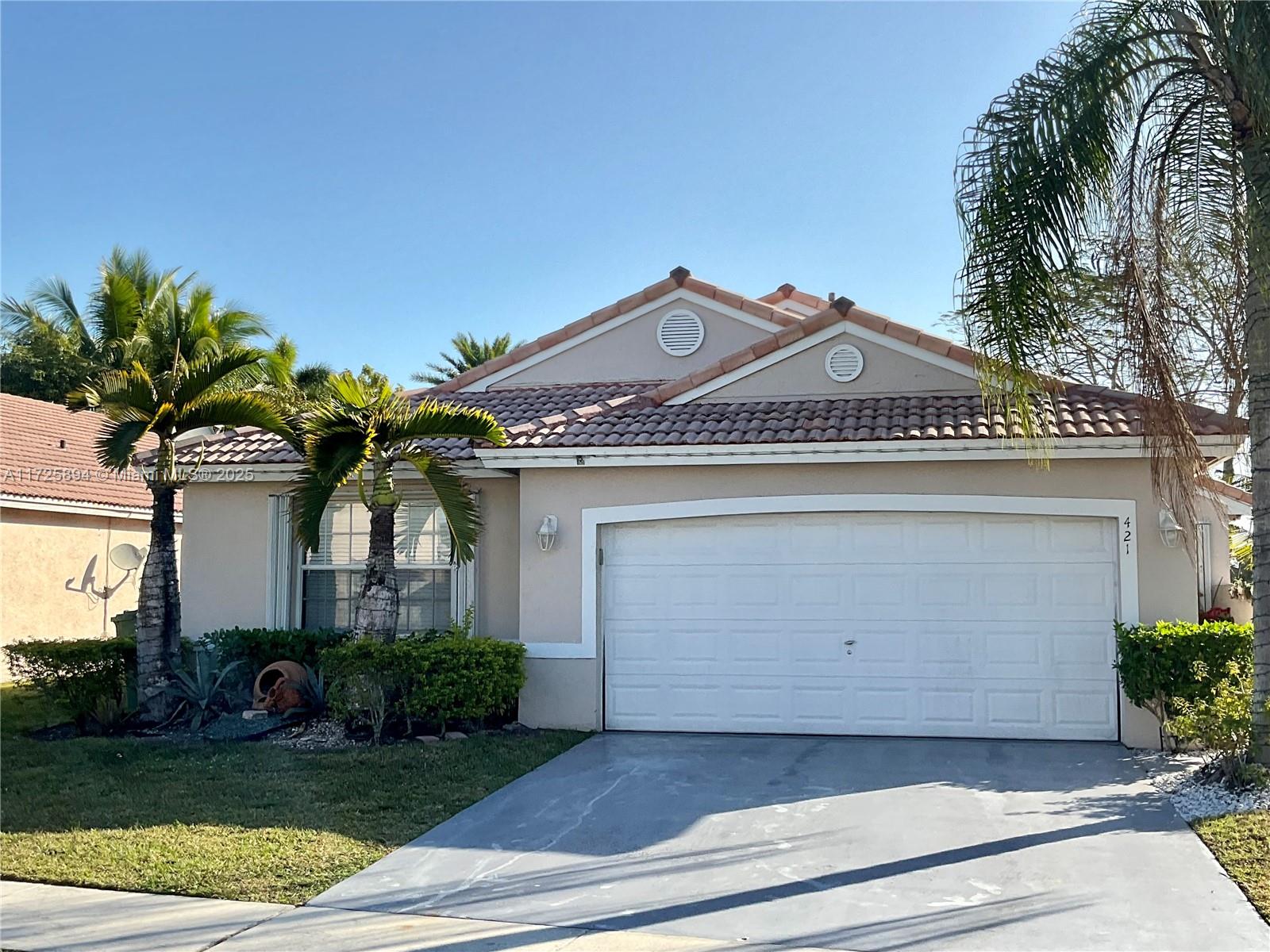 One story single house with a lot size of 9450 sq ft. pool and lake view