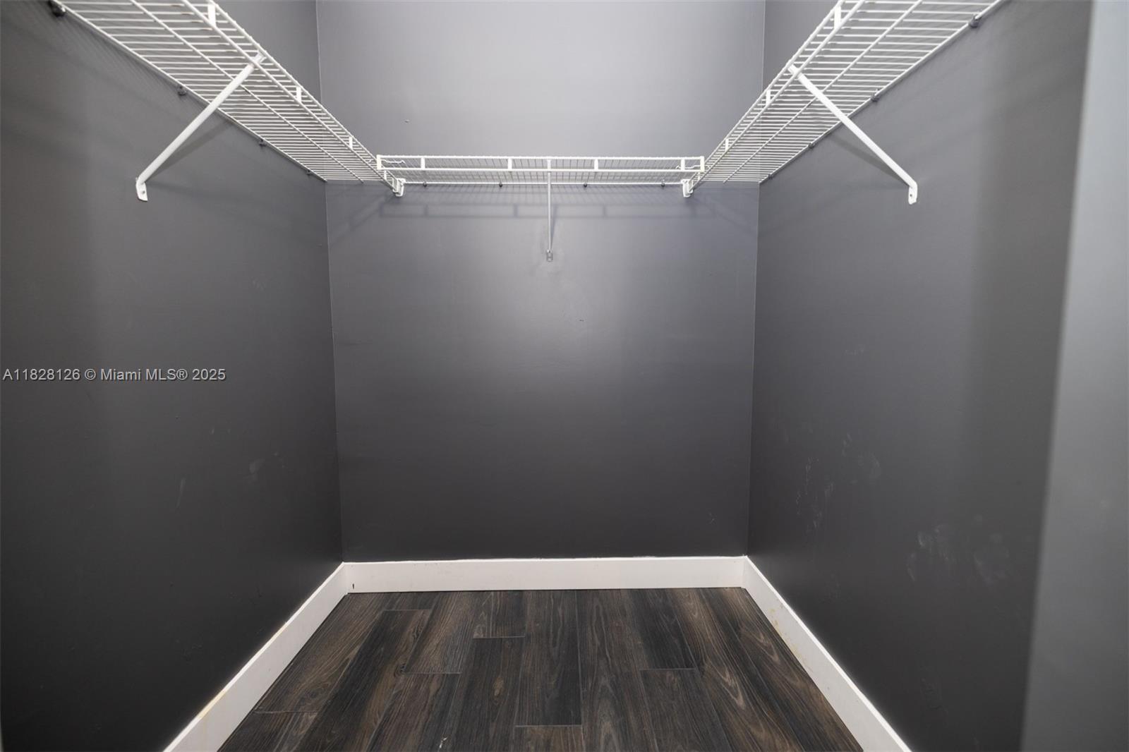 PUERTA DE PALMAS CONDO - Residential