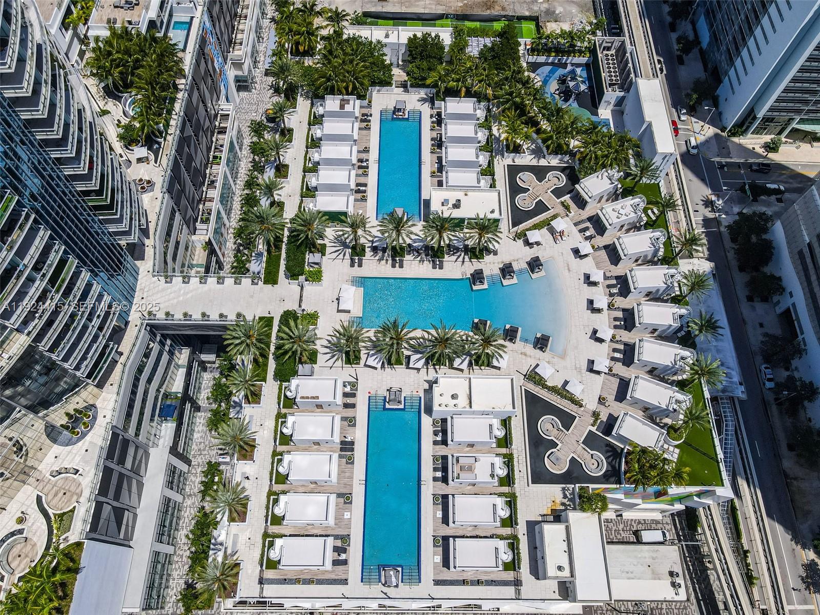 PARAMOUNT MIAMI WORLDCENT - Residential