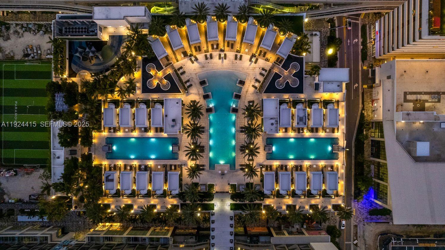 PARAMOUNT MIAMI WORLDCENT - Residential