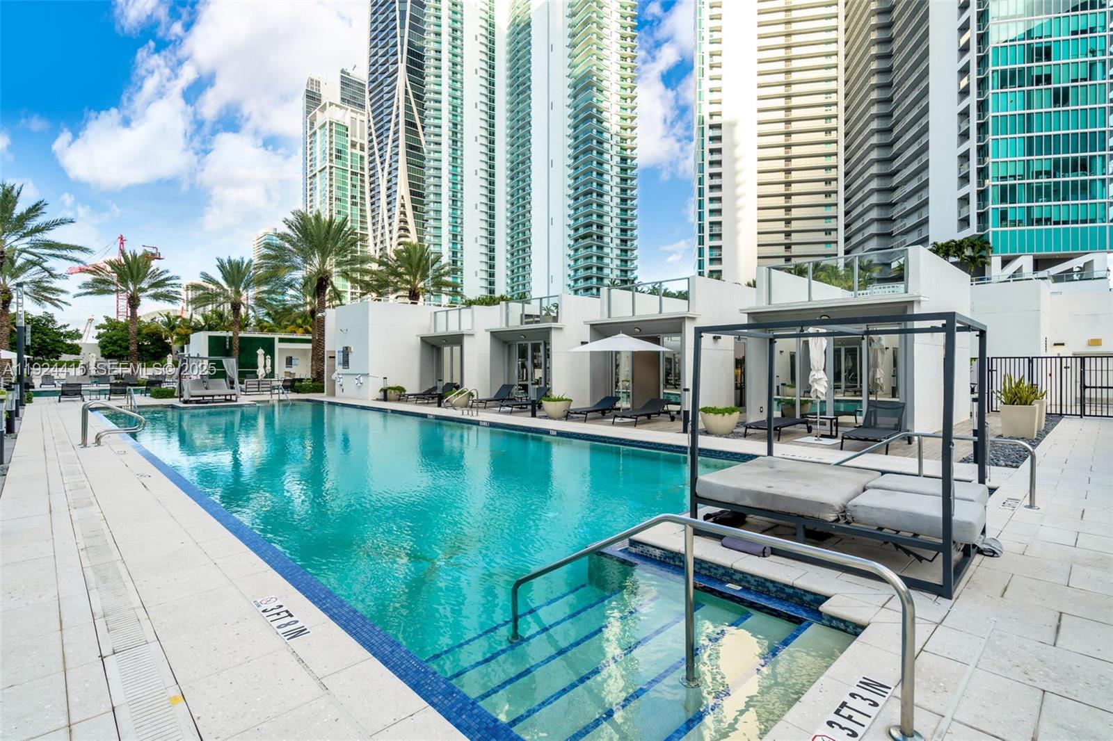 PARAMOUNT MIAMI WORLDCENT - Residential