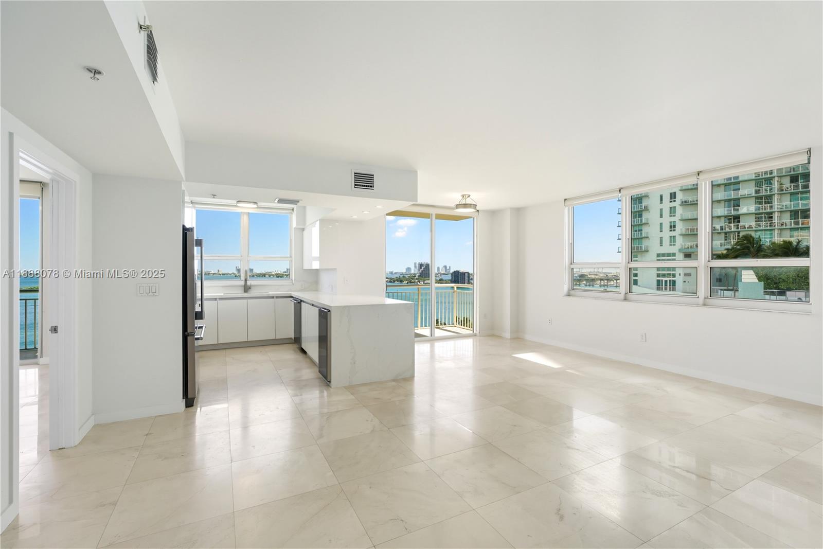 2000 N Bayshore Dr 1410