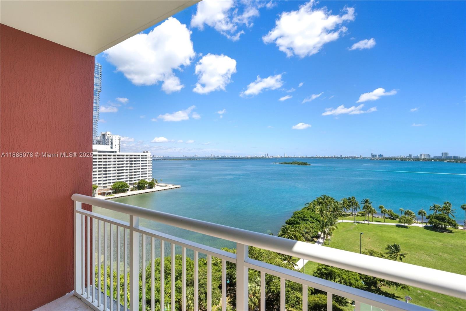 2000 N Bayshore Dr 1410