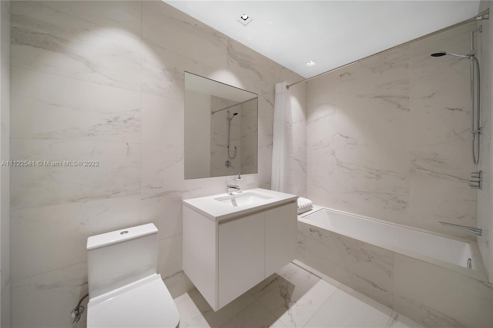 ONE THOUSAND MUSEUM CONDO - Residential