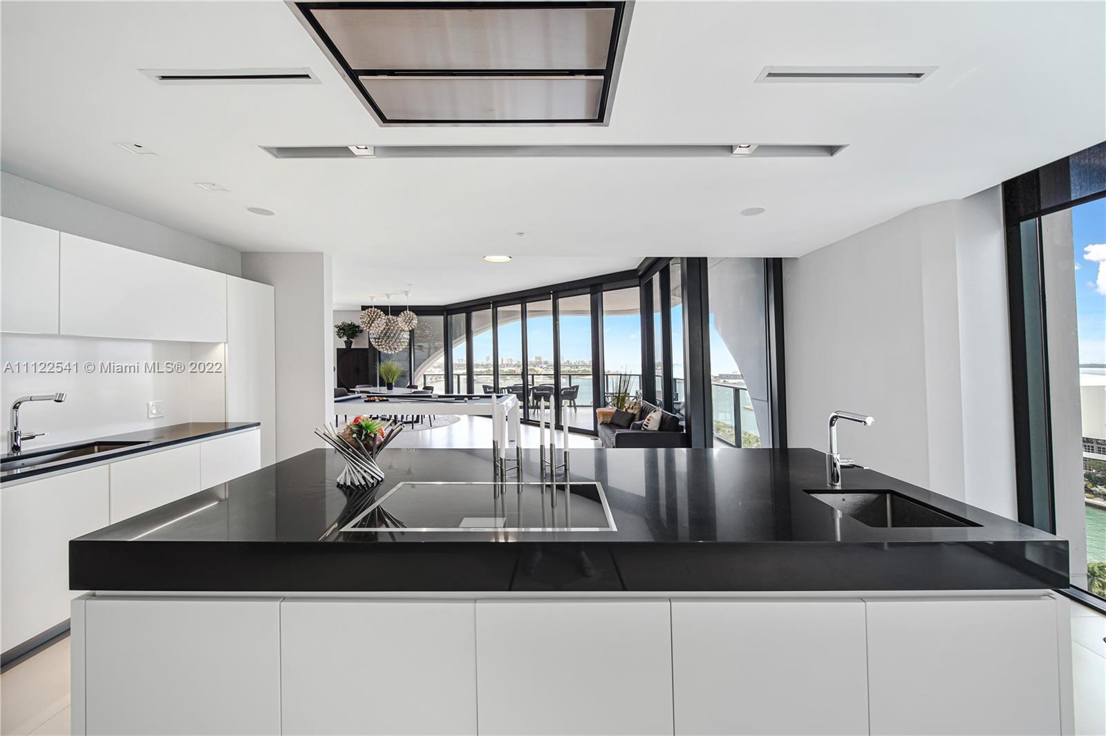 ONE THOUSAND MUSEUM CONDO - Residential