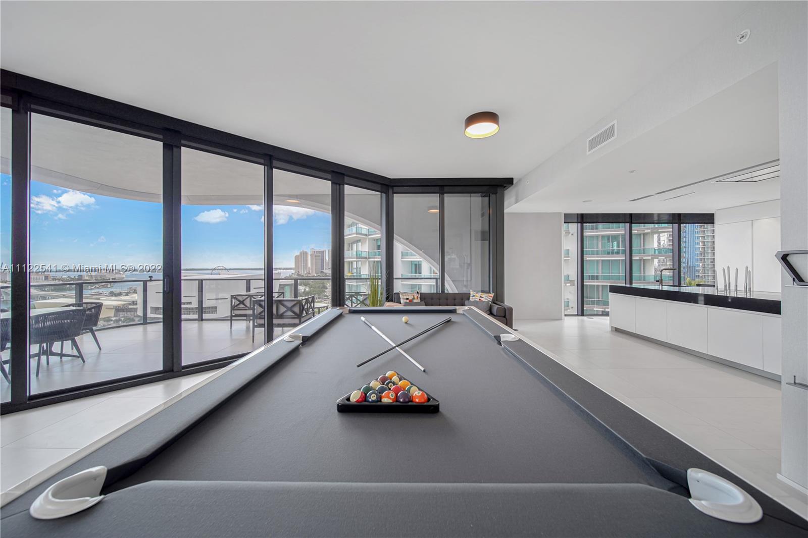 ONE THOUSAND MUSEUM CONDO - Residential