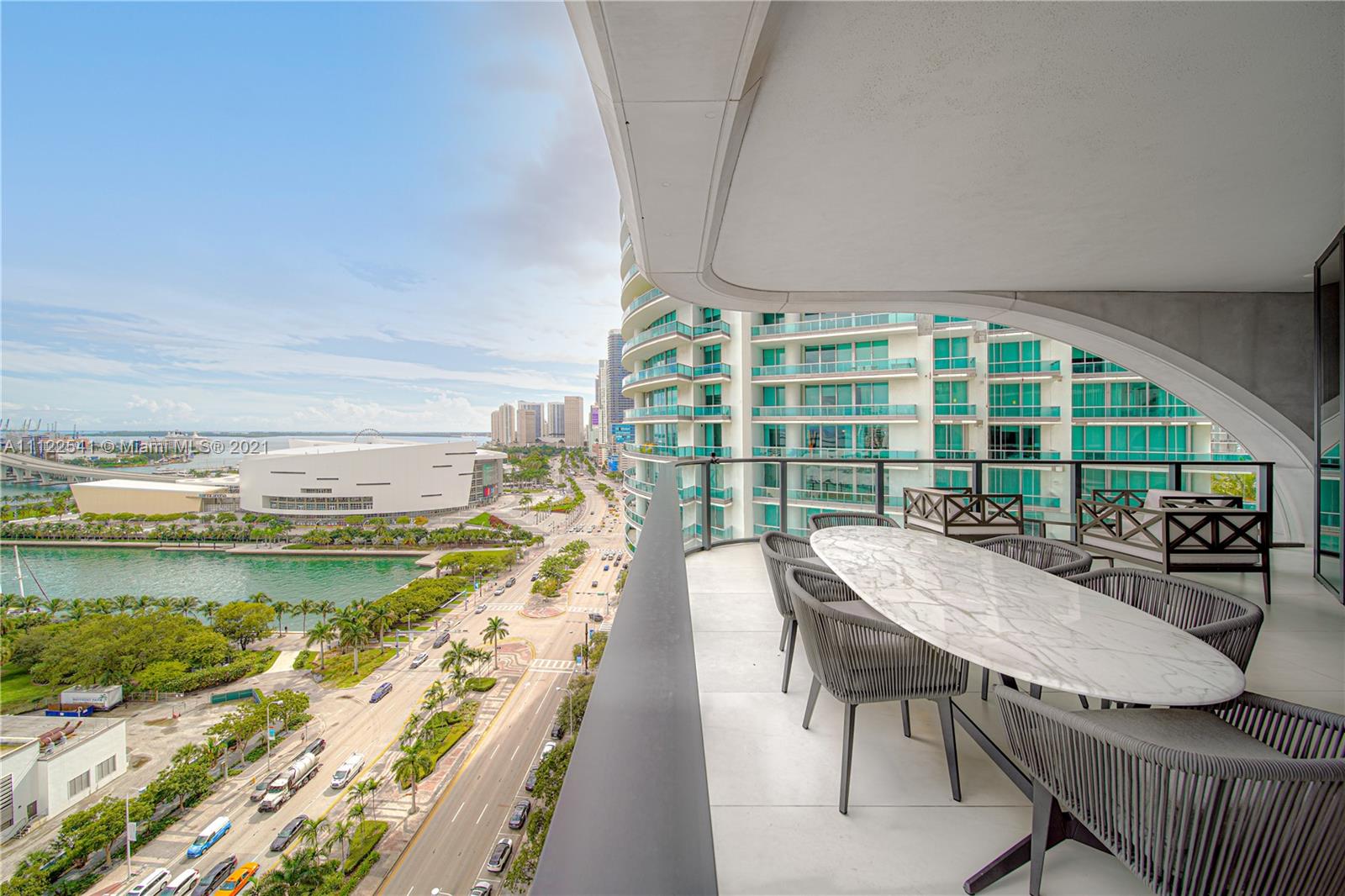 ONE THOUSAND MUSEUM CONDO - Residential