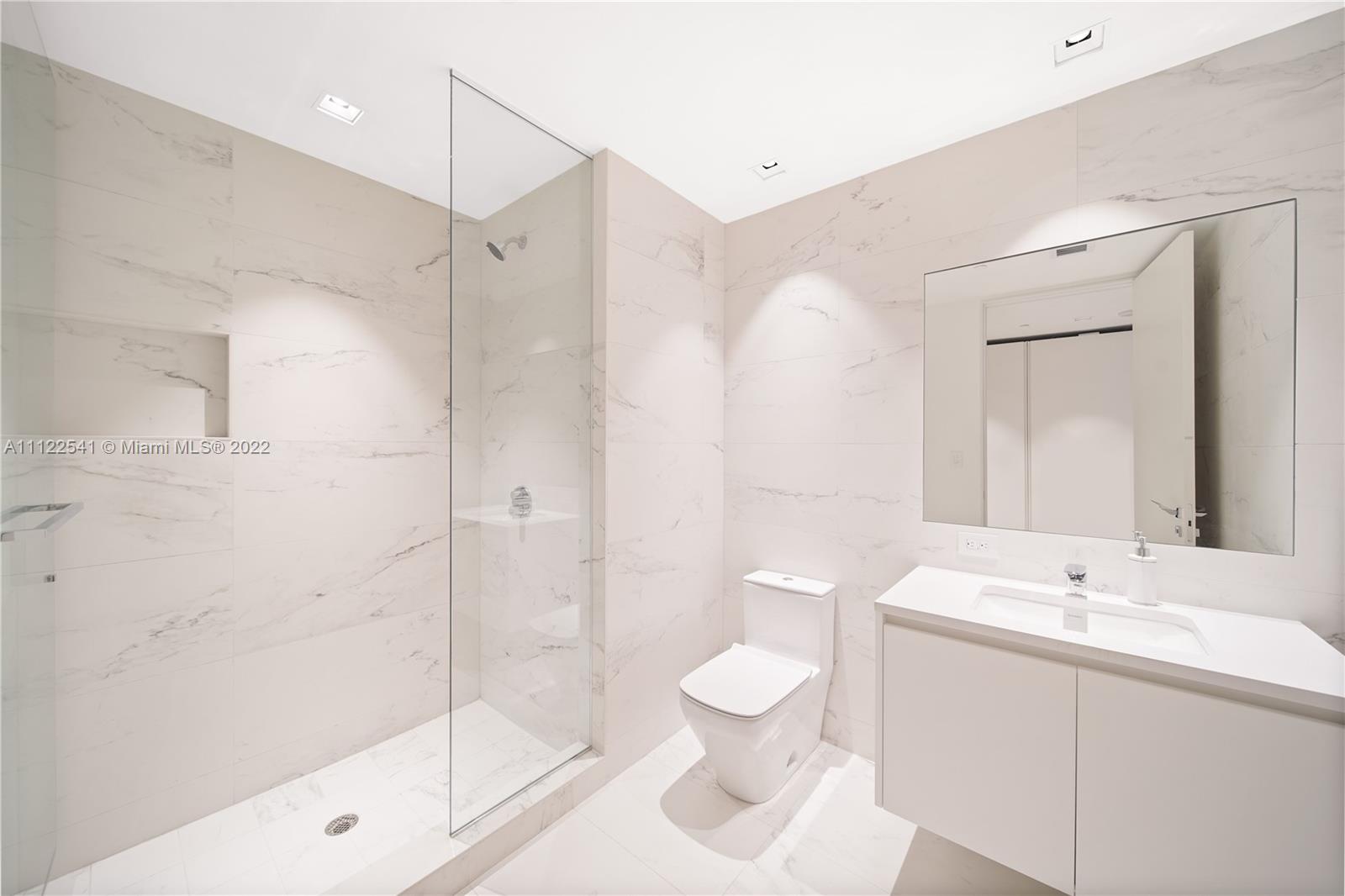 ONE THOUSAND MUSEUM CONDO - Residential