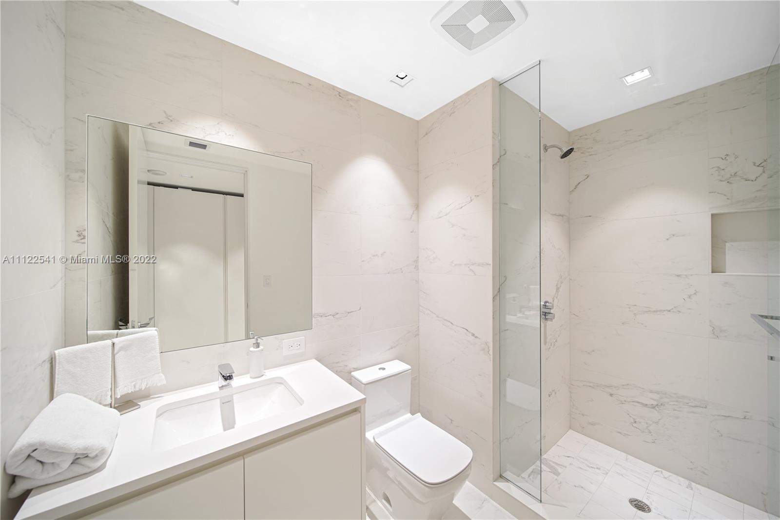 ONE THOUSAND MUSEUM CONDO - Residential