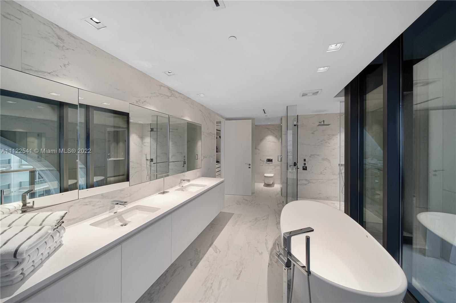 ONE THOUSAND MUSEUM CONDO - Residential