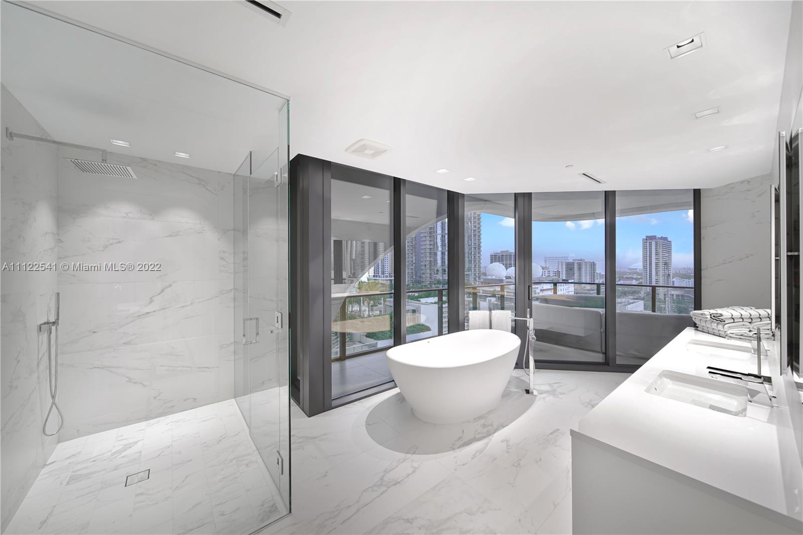 ONE THOUSAND MUSEUM CONDO - Residential