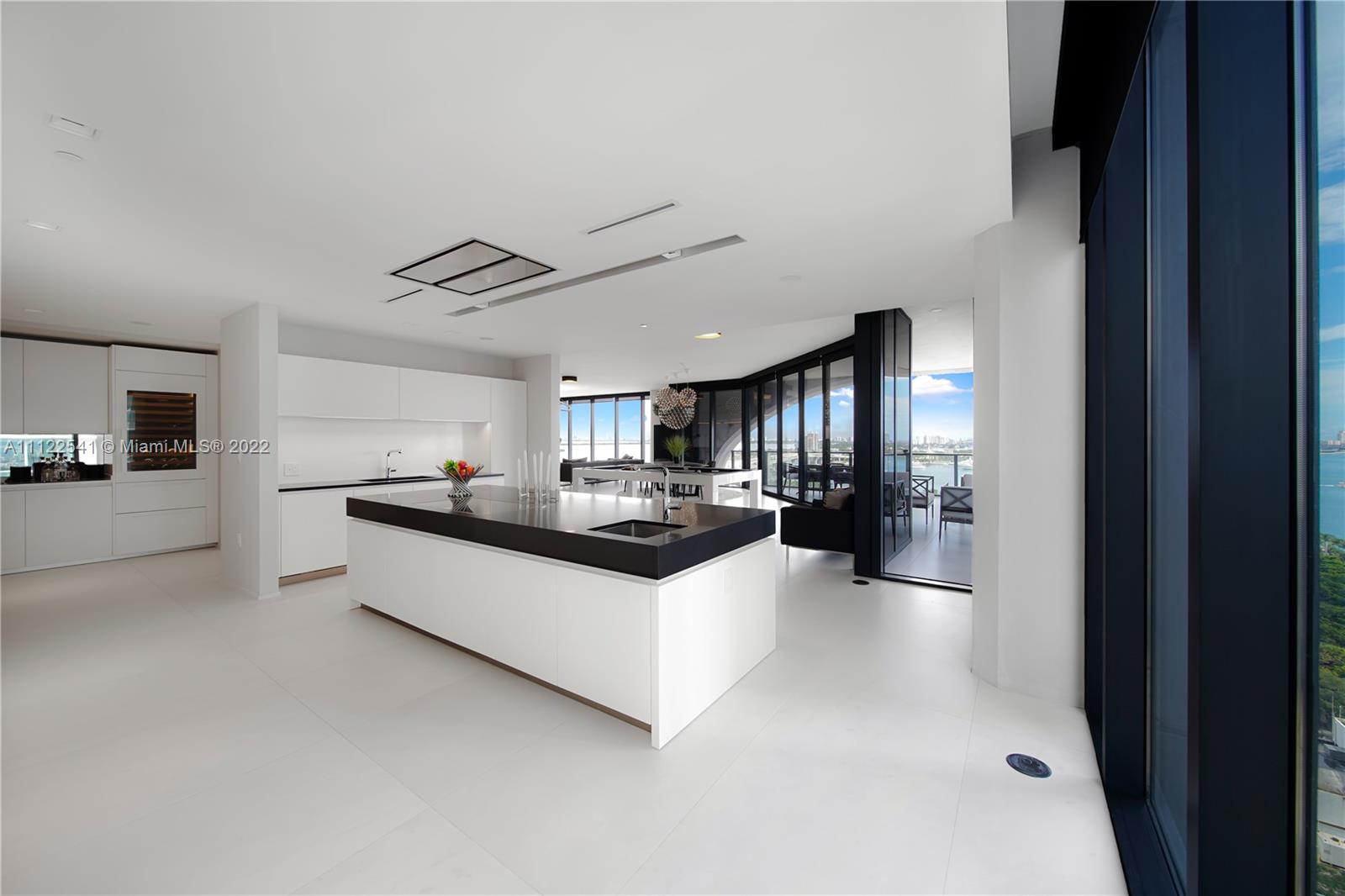 ONE THOUSAND MUSEUM CONDO - Residential