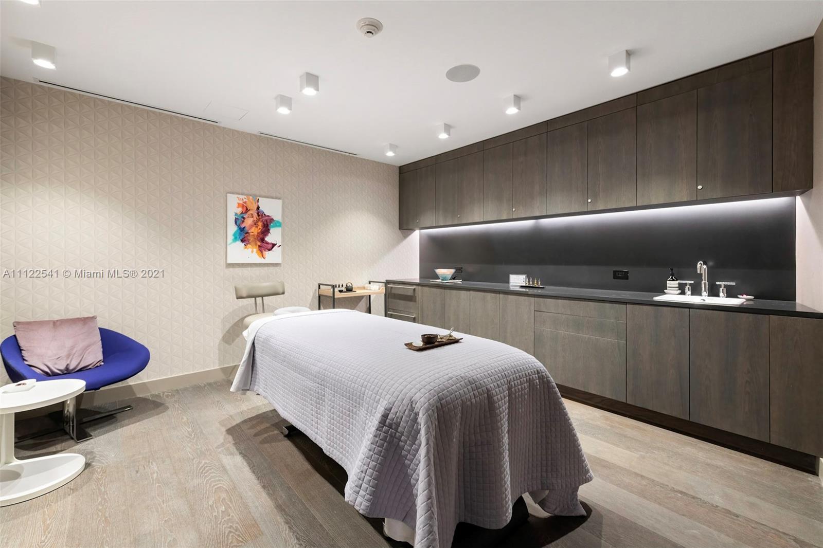 ONE THOUSAND MUSEUM CONDO - Residential