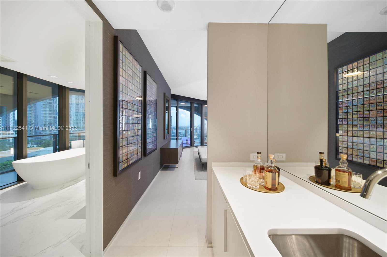 ONE THOUSAND MUSEUM CONDO - Residential