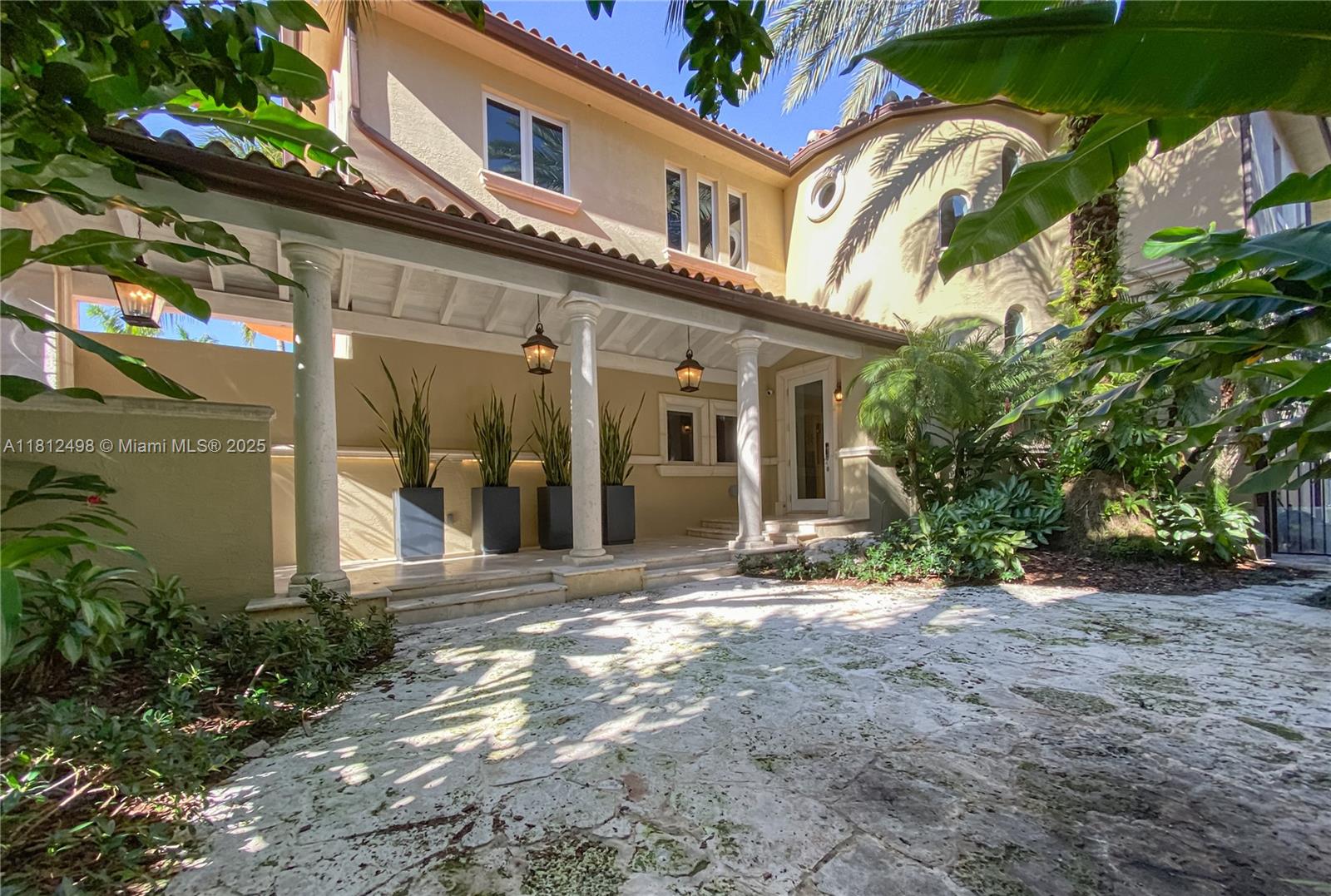 DEERING BAY ESTATES - Residential