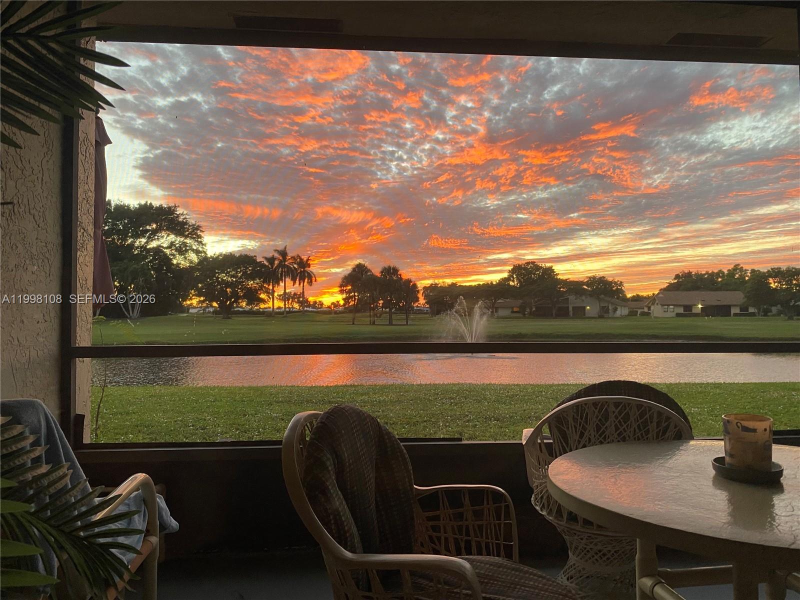 VILLAS OF BOCA DELRAY COND - Residential