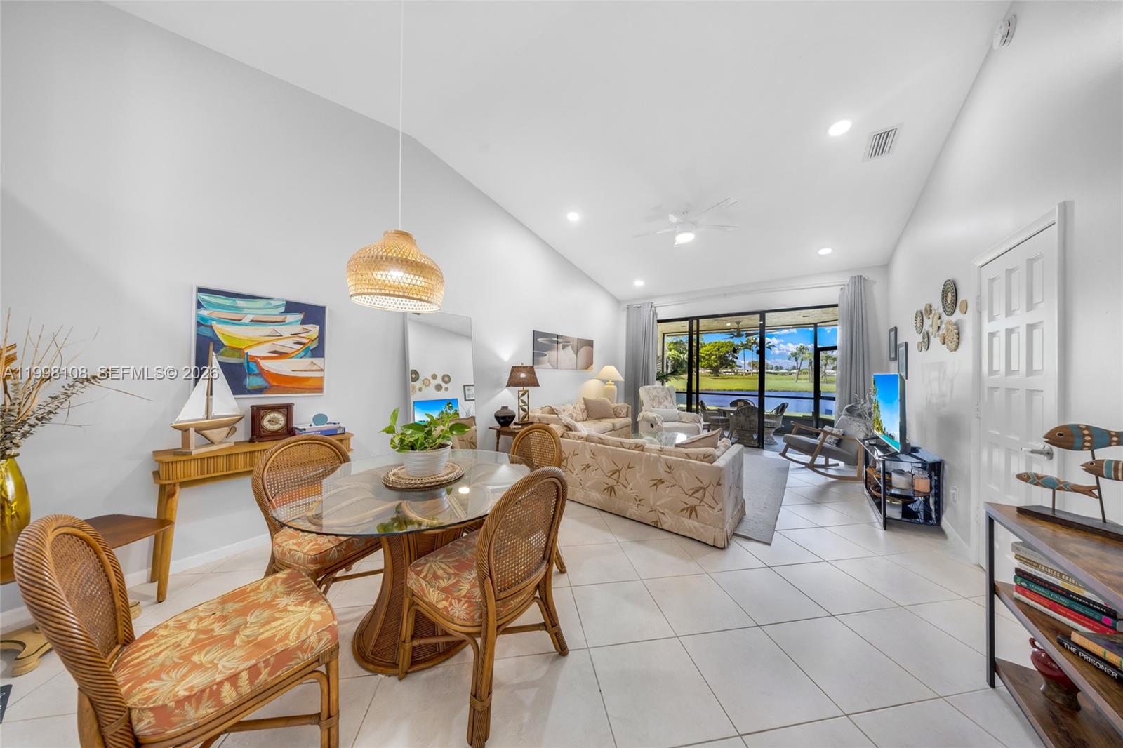 VILLAS OF BOCA DELRAY COND - Residential