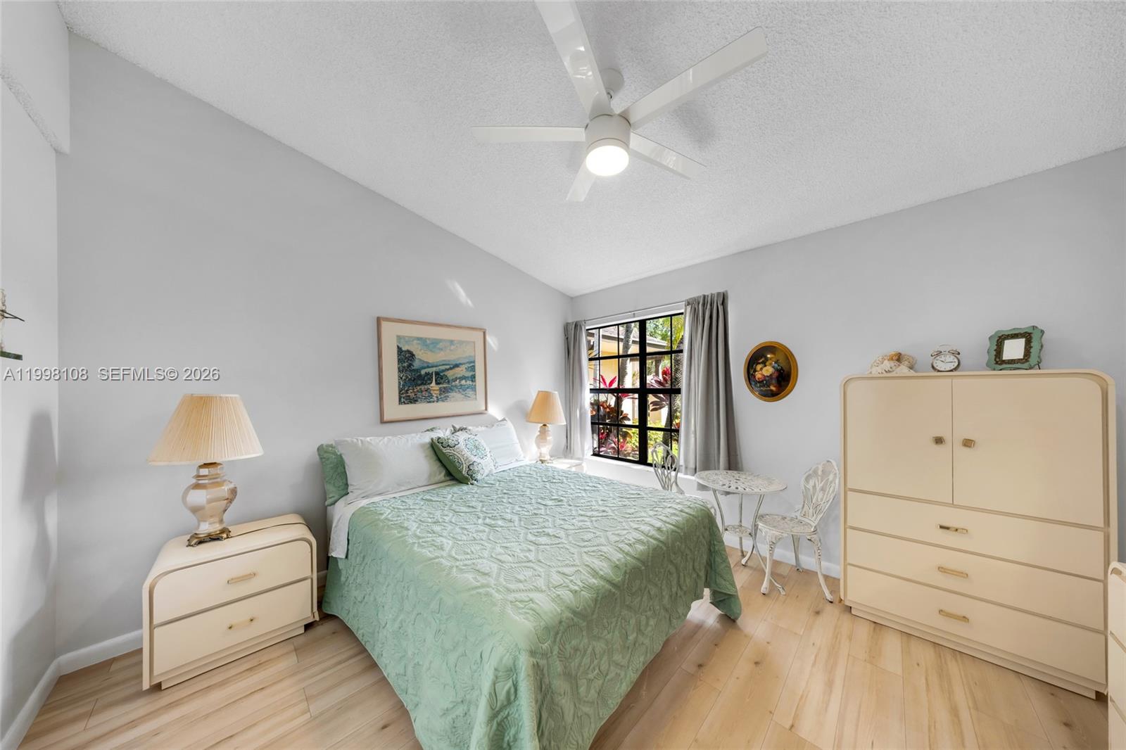 VILLAS OF BOCA DELRAY COND - Residential