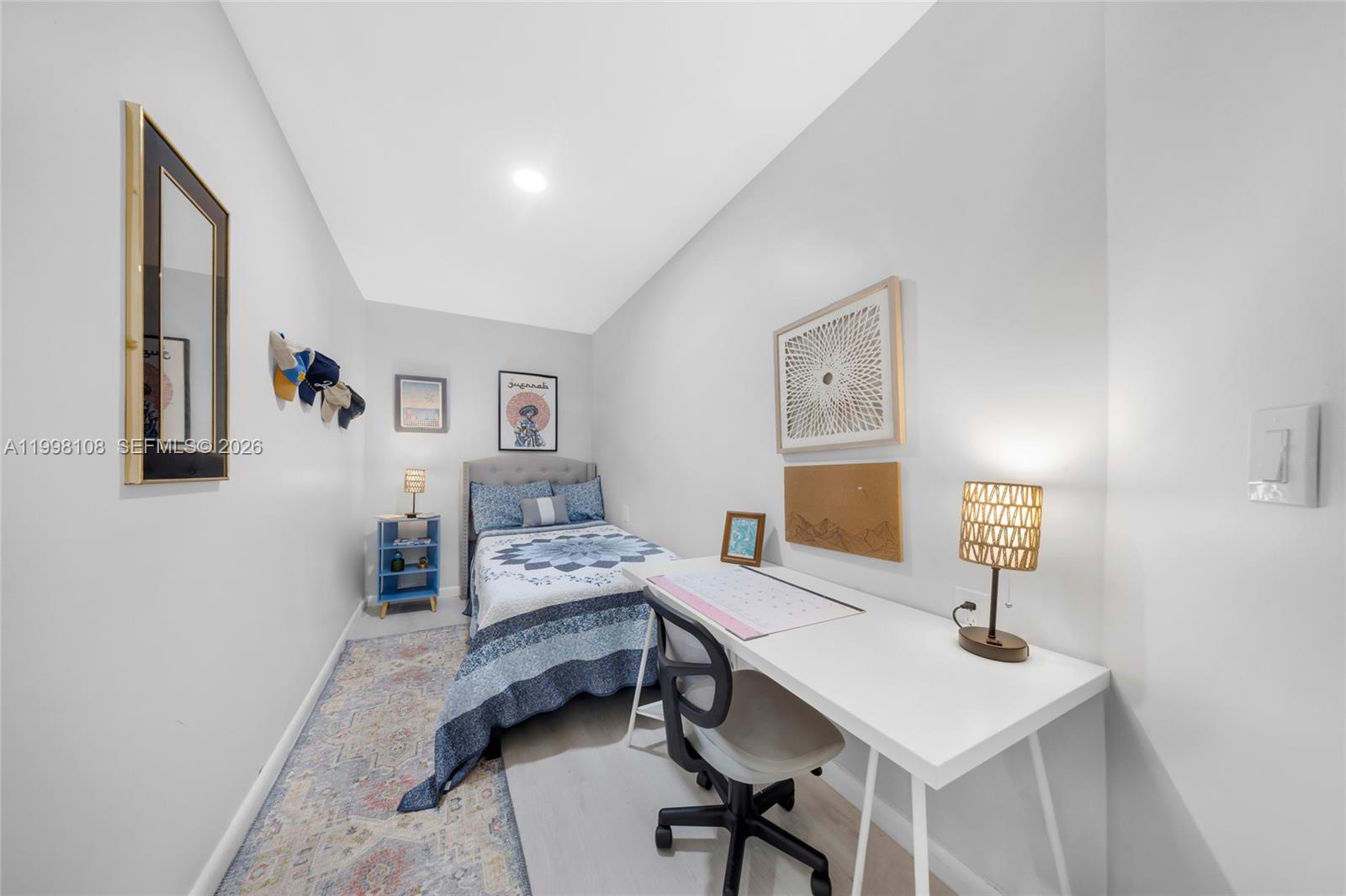 VILLAS OF BOCA DELRAY COND - Residential