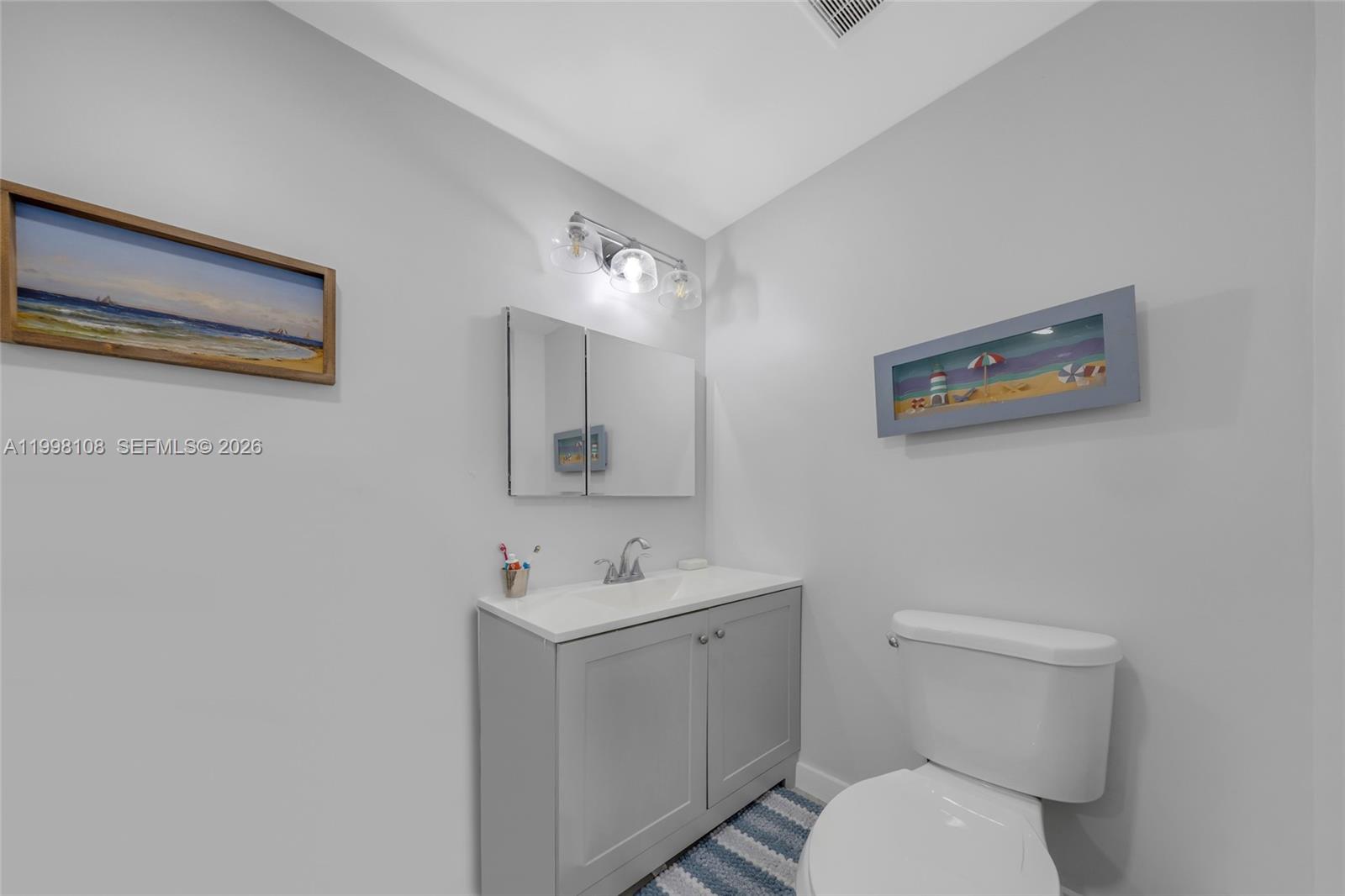 VILLAS OF BOCA DELRAY COND - Residential