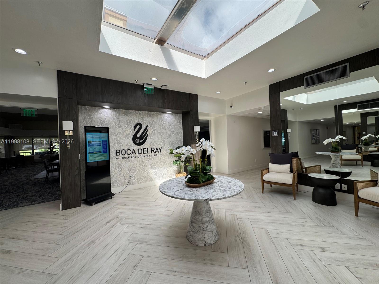 VILLAS OF BOCA DELRAY COND - Residential