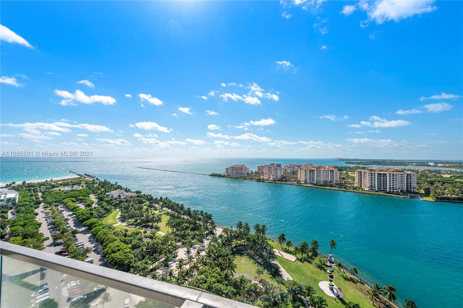 APOGEE CONDO - Residential